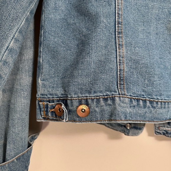 SOLD Ladies Distressed Jean Jacket - Picture 3 of 10